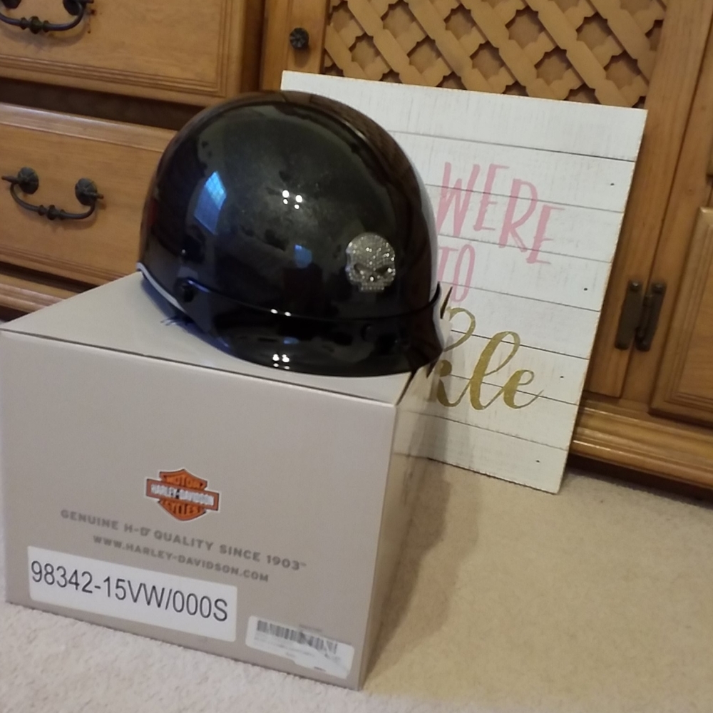 NWT Womens Harley Davidson Helmet